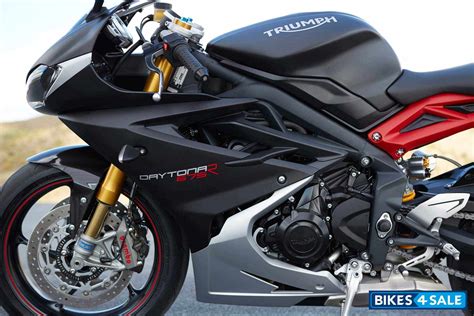 2015 triumph daytona 675r price|Triumph Daytona 675 top speed.